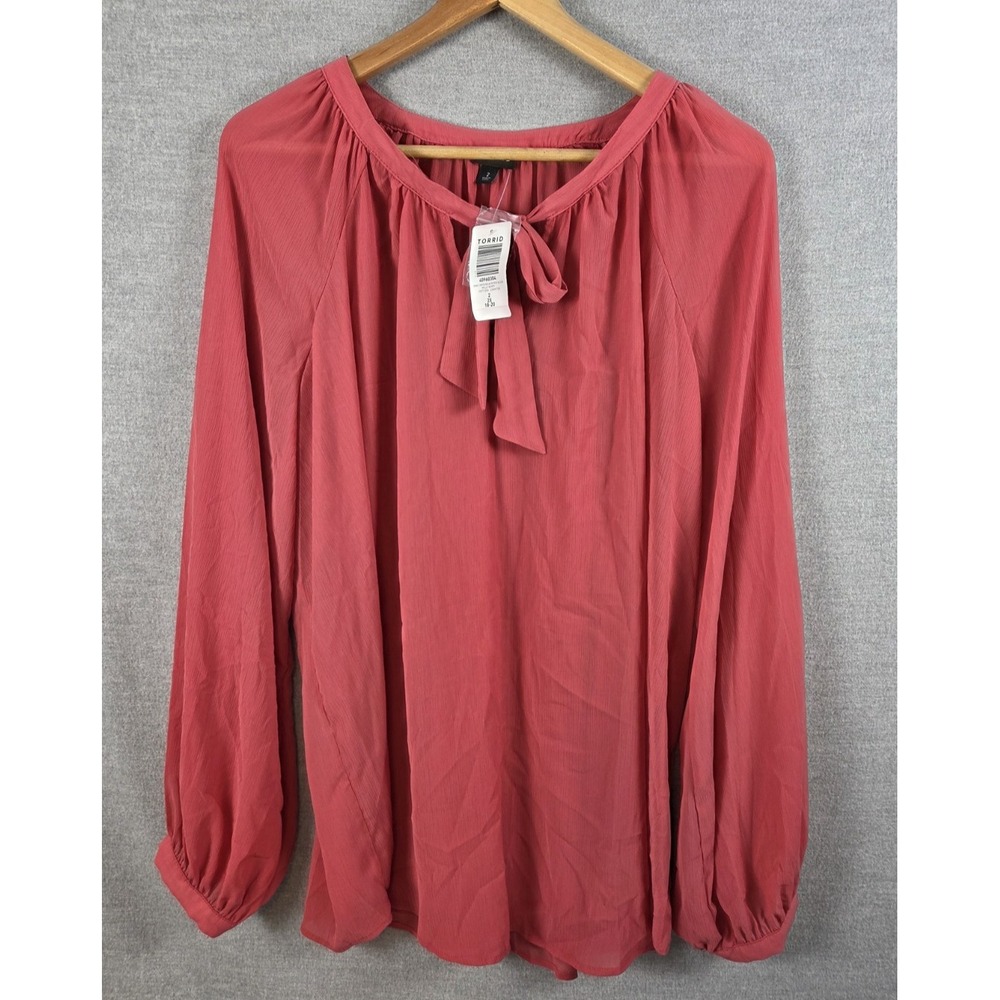 Torrid Women 2XL Peasant Blouse Crinkle Chiffon Raglan Tie Neck Holly Berry NEW
